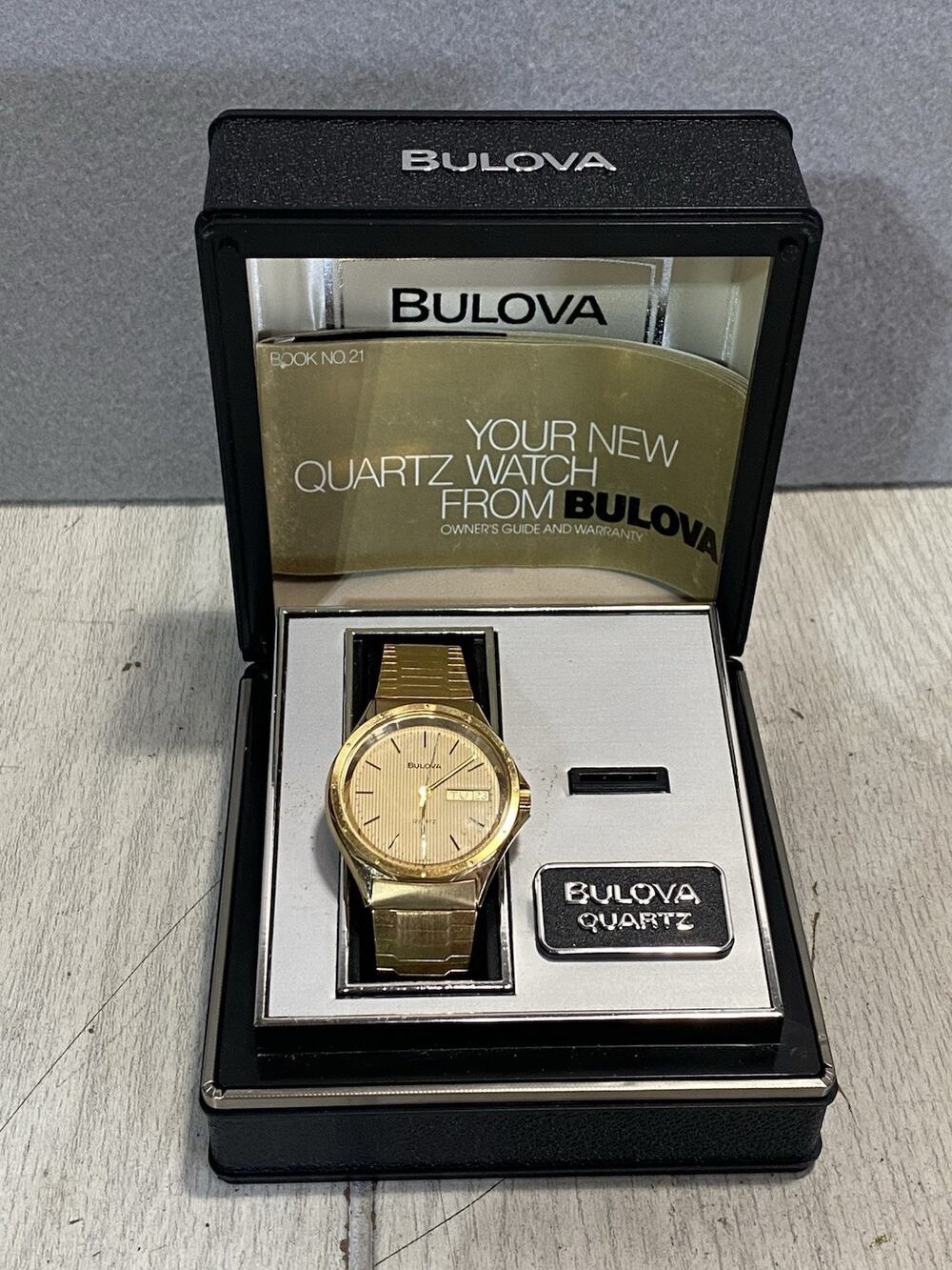 Bulova Men's Vintage Gold Tone Quarts Watch